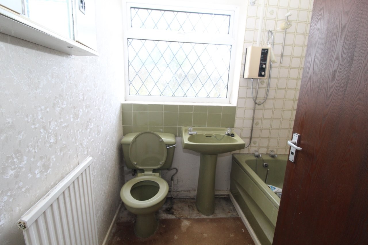 Aspenwood Drive, Sale